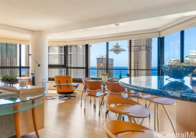 1910 Ala Moana Boulevard,Honolulu,Hawaii,96815,2 ベッドルーム ベッドルーム,2 バスルームバスルーム,コンド / タウンハウス,Ala Moana,26,18365251
