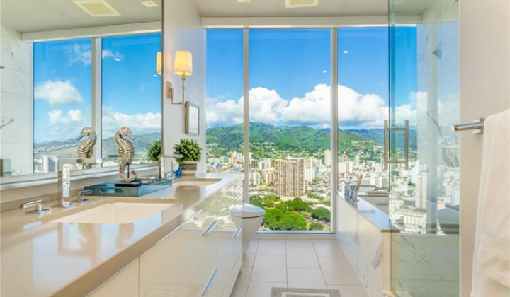 888 Kapiolani Boulevard,Honolulu,Hawaii,96813,3 ベッドルーム ベッドルーム,3 バスルームバスルーム,コンド / タウンハウス,Kapiolani,45,18365486