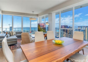 888 Kapiolani Boulevard,Honolulu,Hawaii,96813,3 ベッドルーム ベッドルーム,3 バスルームバスルーム,コンド / タウンハウス,Kapiolani,45,18365486