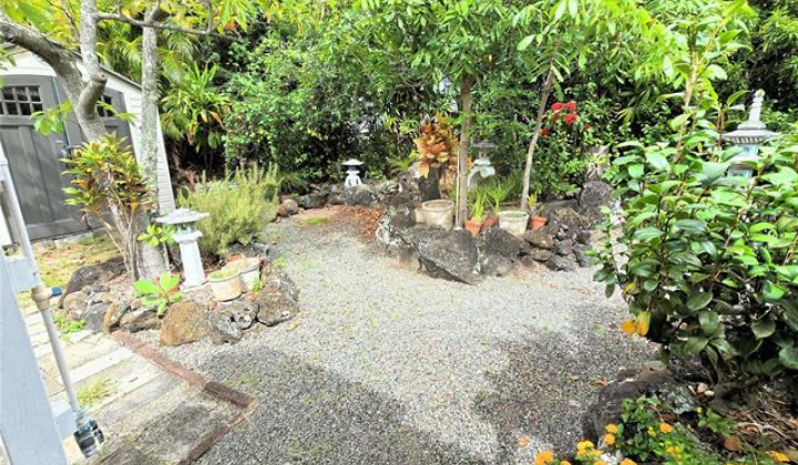 1842 Mahana Street,Honolulu,Hawaii,96816,6 Bedrooms Bedrooms,2 BathroomsBathrooms,Single family,Mahana,19516985