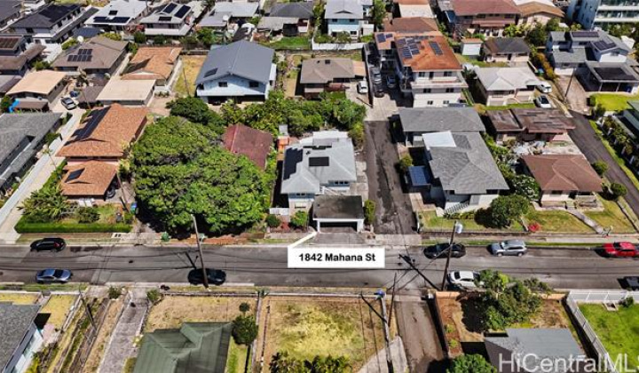 1842 Mahana Street,Honolulu,Hawaii,96816,6 Bedrooms Bedrooms,2 BathroomsBathrooms,Single family,Mahana,19516985