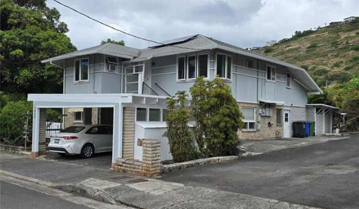 1842 Mahana Street,Honolulu,Hawaii,96816,6 Bedrooms Bedrooms,2 BathroomsBathrooms,Single family,Mahana,19516985