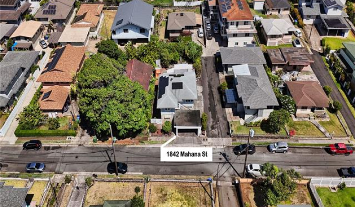 1842 Mahana Street,Honolulu,Hawaii,96816,6 Bedrooms Bedrooms,2 BathroomsBathrooms,Single family,Mahana,19516985