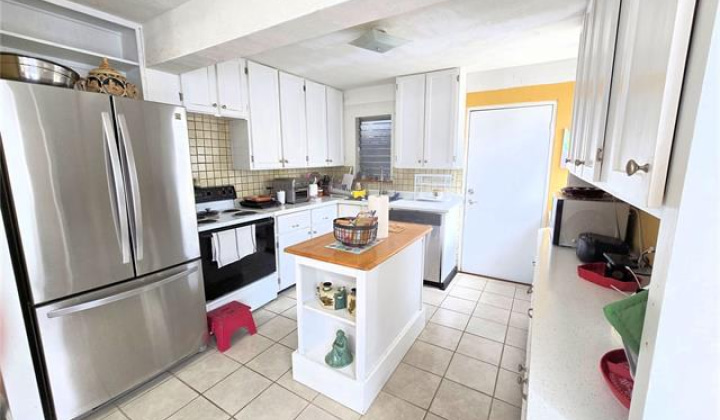 1842 Mahana Street,Honolulu,Hawaii,96816,6 Bedrooms Bedrooms,2 BathroomsBathrooms,Single family,Mahana,19516985