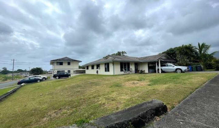 47-166 Wailehua Road,Kaneohe,Hawaii,96744,10 Bedrooms Bedrooms,6 BathroomsBathrooms,Single family,Wailehua,18365567
