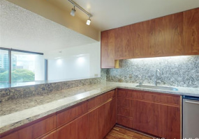 1525 Wilder Avenue,Honolulu,Hawaii,96822,2 ベッドルーム ベッドルーム,2 バスルームバスルーム,コンド / タウンハウス,Wilder,8,18365751