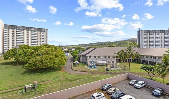 1260 Richard Lane,Honolulu,Hawaii,96819,2 ベッドルーム ベッドルーム,1 バスルームバスルーム,コンド / タウンハウス,Richard,6,19517455