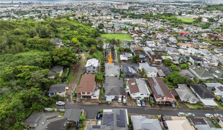 1576 Kamohoalii Street,Honolulu,Hawaii,96819,3 ベッドルーム ベッドルーム,2 バスルームバスルーム,一戸建て,Kamohoalii,18365815