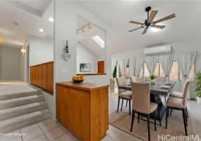 1576 Kamohoalii Street,Honolulu,Hawaii,96819,3 ベッドルーム ベッドルーム,2 バスルームバスルーム,一戸建て,Kamohoalii,18365815