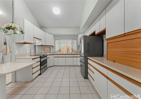 1576 Kamohoalii Street,Honolulu,Hawaii,96819,3 ベッドルーム ベッドルーム,2 バスルームバスルーム,一戸建て,Kamohoalii,18365815