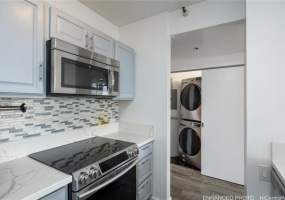 60 Beretania Street,Honolulu,Hawaii,96817,1 ベッドルーム ベッドルーム,1 バスルームバスルーム,コンド / タウンハウス,Beretania,40,18366214