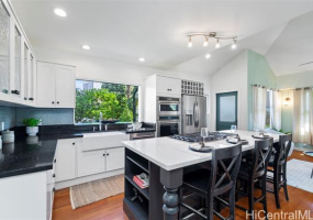 2633B Nahaku Place,Honolulu,Hawaii,96826,3 ベッドルーム ベッドルーム,2 バスルームバスルーム,一戸建て,Nahaku,18809093