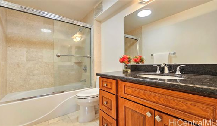 1350 Ala Moana Boulevard,Honolulu,Hawaii,96814,2 Bedrooms Bedrooms,2 BathroomsBathrooms,Condo/Townhouse,Ala Moana,18,18366792