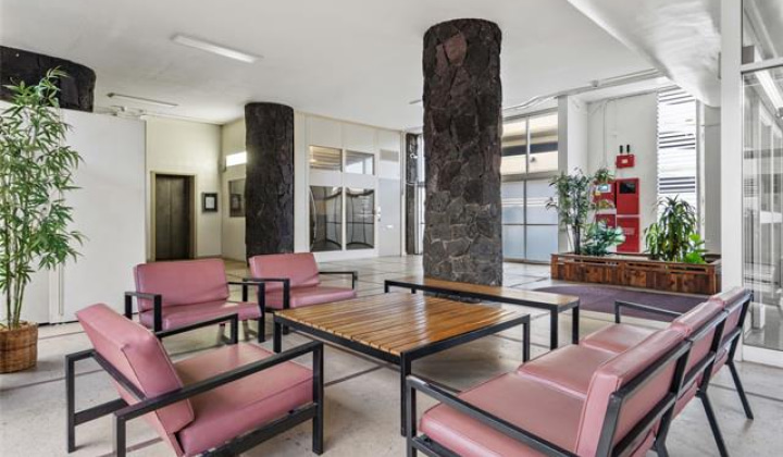 419A Atkinson Drive,Honolulu,Hawaii,96814,2 ベッドルーム ベッドルーム,1 バスルームバスルーム,コンド / タウンハウス,Atkinson,12,18366829