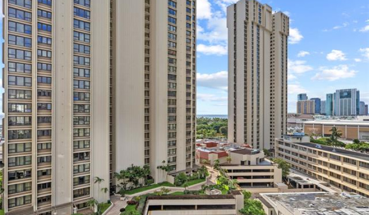 419A Atkinson Drive,Honolulu,Hawaii,96814,2 ベッドルーム ベッドルーム,1 バスルームバスルーム,コンド / タウンハウス,Atkinson,12,18366829