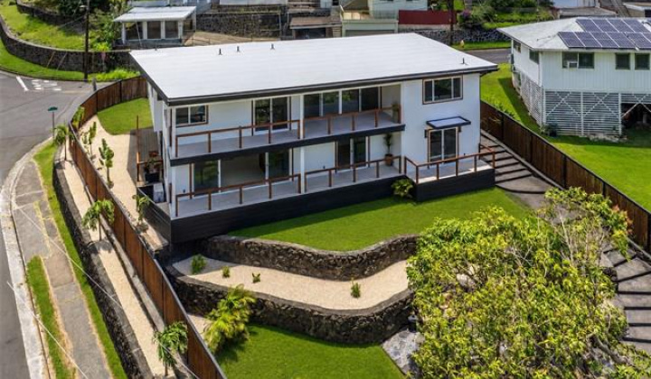 852 Kainoa Place,Honolulu,Hawaii,96821,5 ベッドルーム ベッドルーム,4 バスルームバスルーム,一戸建て,Kainoa,19518300