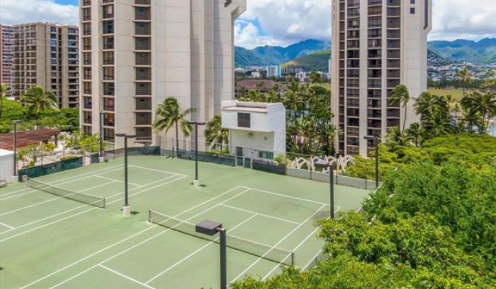 300 Wai Nani Way,Honolulu,Hawaii,96815,1 ベッドルーム ベッドルーム,1 バスルームバスルーム,コンド / タウンハウス,Wai Nani,16,18809990