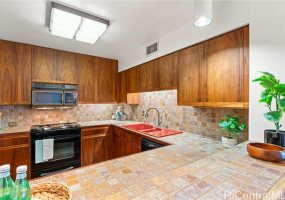 1525 Wilder Avenue,Honolulu,Hawaii,96822,1 ベッドルーム ベッドルーム,1 バスルームバスルーム,コンド / タウンハウス,Wilder,4,18810365