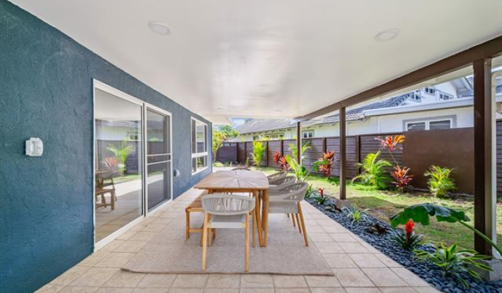 7112 Naakea Street,Honolulu,Hawaii,96825,4 Bedrooms Bedrooms,3 BathroomsBathrooms,Single family,Naakea,18367431