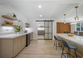7112 Naakea Street,Honolulu,Hawaii,96825,4 Bedrooms Bedrooms,3 BathroomsBathrooms,Single family,Naakea,18367431