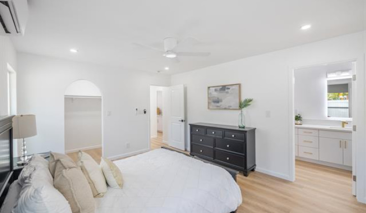 7112 Naakea Street,Honolulu,Hawaii,96825,4 Bedrooms Bedrooms,3 BathroomsBathrooms,Single family,Naakea,18367431