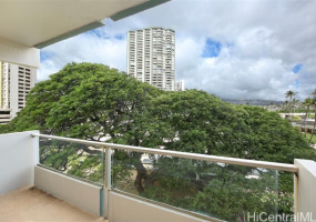 383 Kalaimoku Street,Honolulu,Hawaii,96815,1 Bedroom Bedrooms,1 BathroomBathrooms,Condo/Townhouse,Kalaimoku,29,17925698