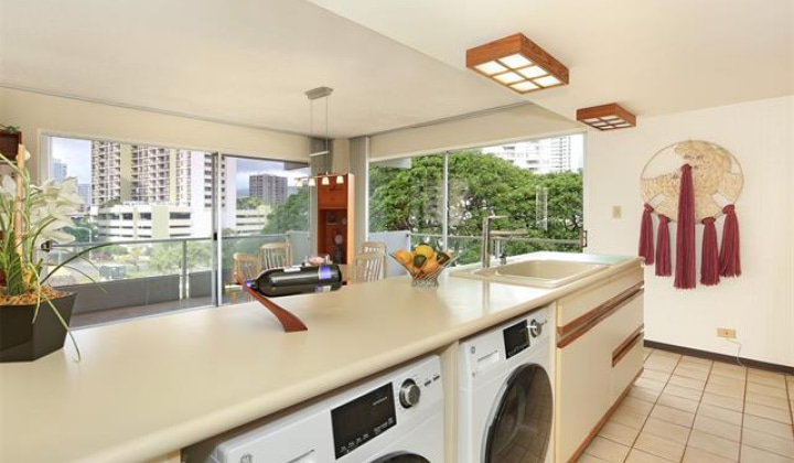 240 Makee Road,Honolulu,Hawaii,96815,1 ベッドルーム ベッドルーム,1 バスルームバスルーム,コンド / タウンハウス,Makee,4,18367568