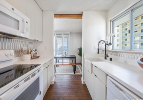 1111 Wilder Avenue,Honolulu,Hawaii,96822,2 ベッドルーム ベッドルーム,2 バスルームバスルーム,コンド / タウンハウス,Wilder,20,18368036