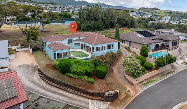 1918 Hawane Place,Honolulu,Hawaii,96821,3 ベッドルーム ベッドルーム,2 バスルームバスルーム,一戸建て,Hawane,18811450