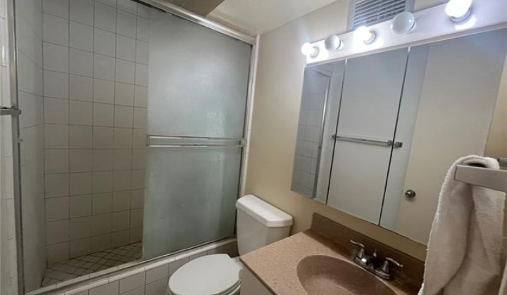 4300 Waialae Avenue,Honolulu,Hawaii,96816,2 ベッドルーム ベッドルーム,2 バスルームバスルーム,コンド / タウンハウス,Waialae,3,18368306