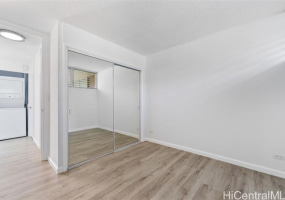 1702 Kewalo Street,Honolulu,Hawaii,96822,2 ベッドルーム ベッドルーム,1 バスルームバスルーム,コンド / タウンハウス,Kewalo,9,18368358