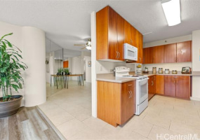 60 Beretania Street,Honolulu,Hawaii,96817,3 ベッドルーム ベッドルーム,2 バスルームバスルーム,コンド / タウンハウス,Beretania,28,18368429