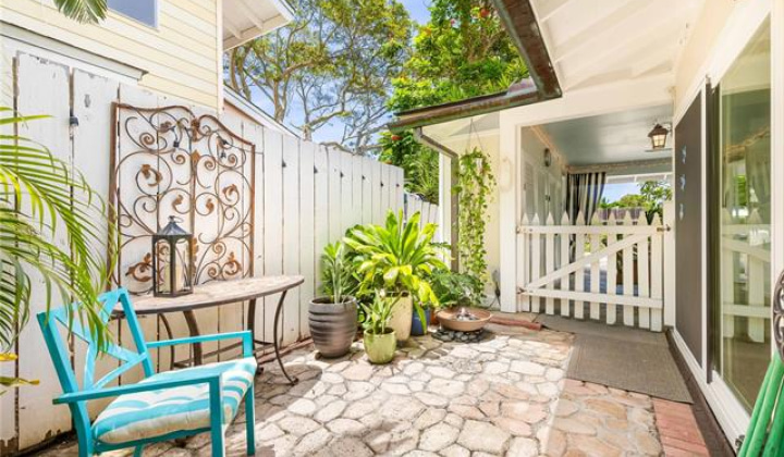 811 Maluniu Avenue,Kailua,Hawaii,96734,2 ベッドルーム ベッドルーム,1 バスルームバスルーム,一戸建て,Maluniu,19520317