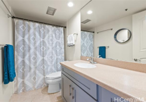 60 Beretania Street,Honolulu,Hawaii,96817,3 ベッドルーム ベッドルーム,2 バスルームバスルーム,コンド / タウンハウス,Beretania,28,18368429