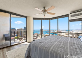 60 Beretania Street,Honolulu,Hawaii,96817,3 ベッドルーム ベッドルーム,2 バスルームバスルーム,コンド / タウンハウス,Beretania,28,18368429
