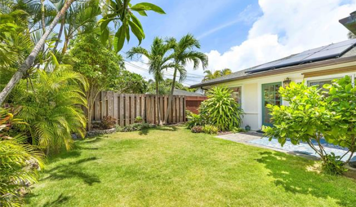 811 Maluniu Avenue,Kailua,Hawaii,96734,2 ベッドルーム ベッドルーム,1 バスルームバスルーム,一戸建て,Maluniu,19520317