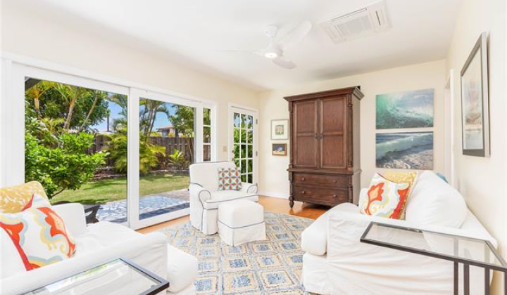 811 Maluniu Avenue,Kailua,Hawaii,96734,2 ベッドルーム ベッドルーム,1 バスルームバスルーム,一戸建て,Maluniu,19520317