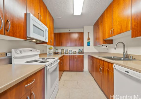 60 Beretania Street,Honolulu,Hawaii,96817,3 ベッドルーム ベッドルーム,2 バスルームバスルーム,コンド / タウンハウス,Beretania,28,18368429