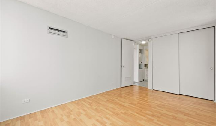 411 Hobron Lane,Honolulu,Hawaii,96815,1 ベッドルーム ベッドルーム,1 バスルームバスルーム,コンド / タウンハウス,Hobron,18,18368476