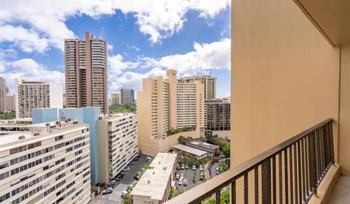 411 Hobron Lane,Honolulu,Hawaii,96815,1 ベッドルーム ベッドルーム,1 バスルームバスルーム,コンド / タウンハウス,Hobron,18,18368476