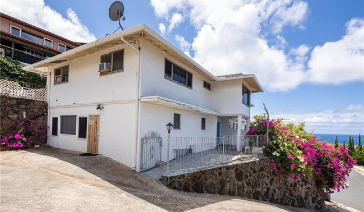 5333 Puahia Place,Honolulu,Hawaii,96821,5 ベッドルーム ベッドルーム,4 バスルームバスルーム,一戸建て,Puahia,18812454