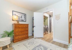575 Hahaione Street,Honolulu,Hawaii,96825,2 ベッドルーム ベッドルーム,2 バスルームバスルーム,コンド / タウンハウス,Hahaione,1,18368927