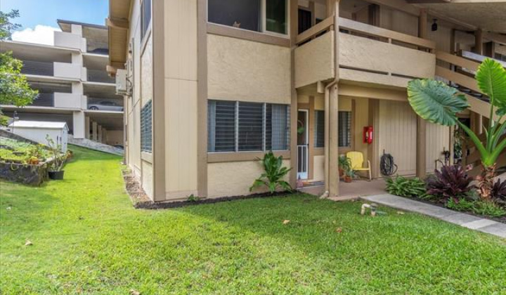 575 Hahaione Street,Honolulu,Hawaii,96825,2 ベッドルーム ベッドルーム,2 バスルームバスルーム,コンド / タウンハウス,Hahaione,1,18368927