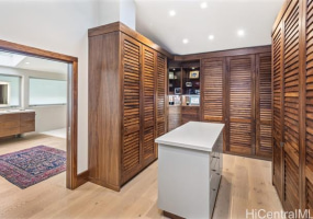 41-471 Kalanianaole Highway,Waimanalo,Hawaii,96795,10 Bedrooms Bedrooms,8 BathroomsBathrooms,Single family,Kalanianaole,18368976