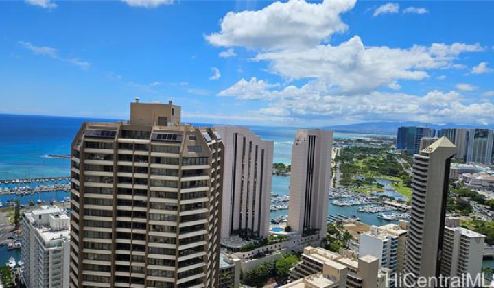 343 Hobron Lane,Honolulu,Hawaii,96815,2 ベッドルーム ベッドルーム,2 バスルームバスルーム,コンド / タウンハウス,Hobron,34,18812970