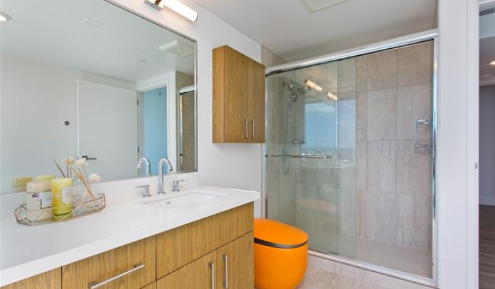 629 Keeaumoku Street,Honolulu,Hawaii,96814,3 Bedrooms Bedrooms,2 BathroomsBathrooms,Condo/Townhouse,Keeaumoku,12,18369404