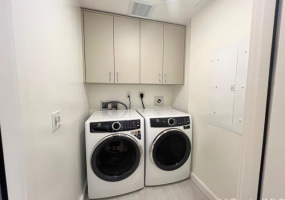 1100 Ala Moana Boulevard,Honolulu,Hawaii,96814,2 Bedrooms Bedrooms,2 BathroomsBathrooms,Condo/Townhouse,Ala Moana,6,18369425