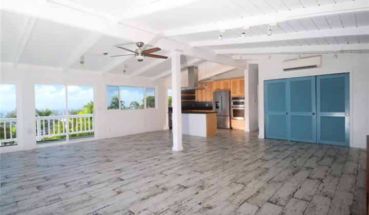 1889 Halekoa Drive,Honolulu,Hawaii,96821,4 ベッドルーム ベッドルーム,3 バスルームバスルーム,一戸建て,Halekoa,18369713
