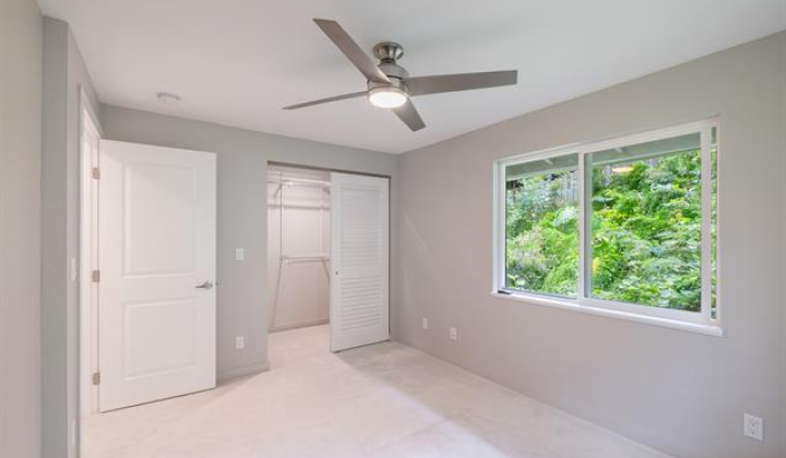2465 Lamaku Place,Honolulu,Hawaii,96816,3 ベッドルーム ベッドルーム,2 バスルームバスルーム,一戸建て,Lamaku,18370014
