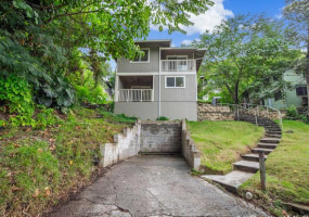 2465 Lamaku Place,Honolulu,Hawaii,96816,3 ベッドルーム ベッドルーム,2 バスルームバスルーム,一戸建て,Lamaku,18370014